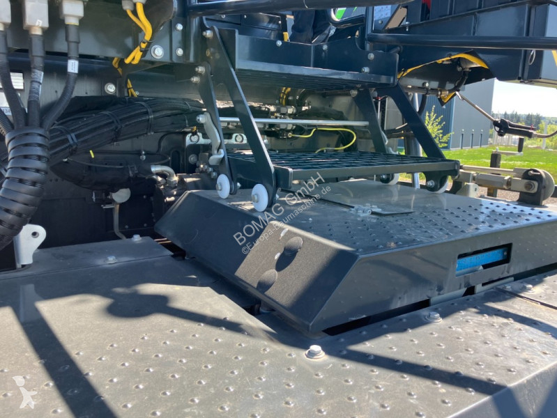 Obras de carretera Bomag  BF 800 C S600  Stage...