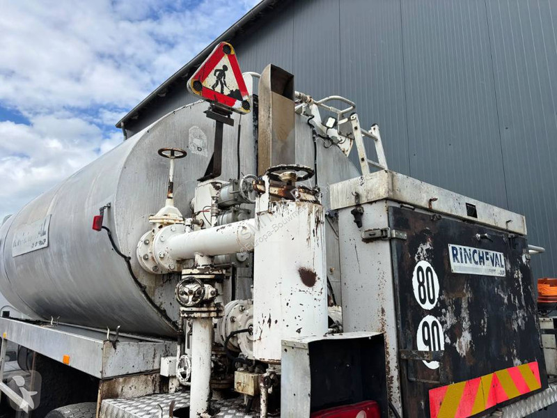 Wegenbouw Renault Rincheval 9.000 Liter...
