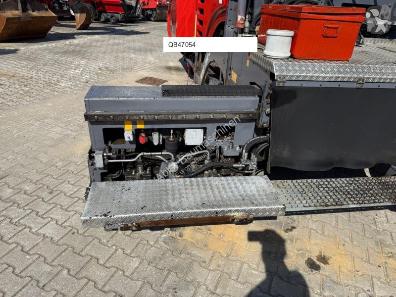 أشغال طرقية Vögele Super 1800-2