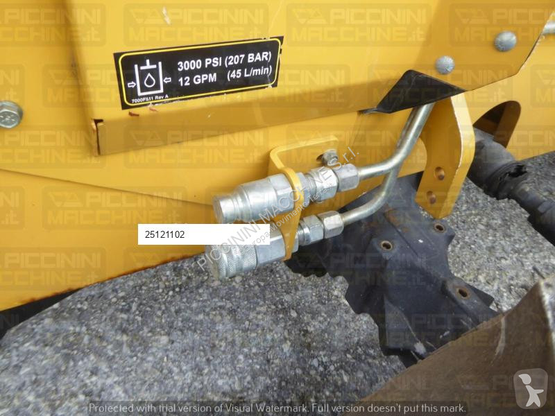 أشغال طرقية Vermeer RTX550