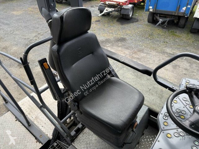 أشغال طرقية Vögele SUPER 1803-3i...