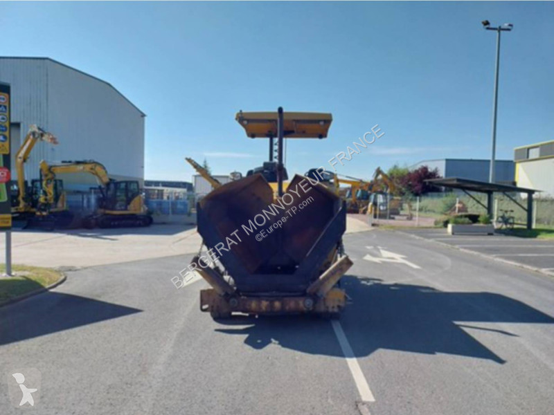 Vejarbejde Caterpillar AP300F