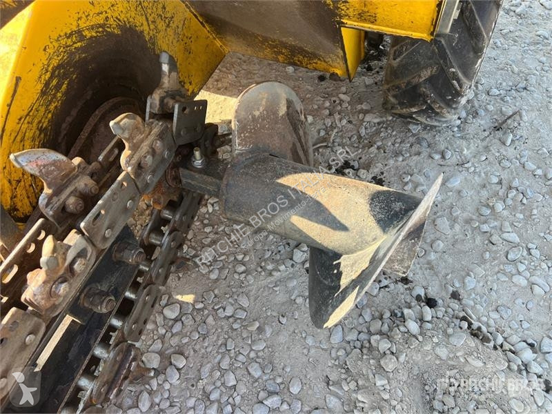 أشغال طرقية  SK206 Trencher