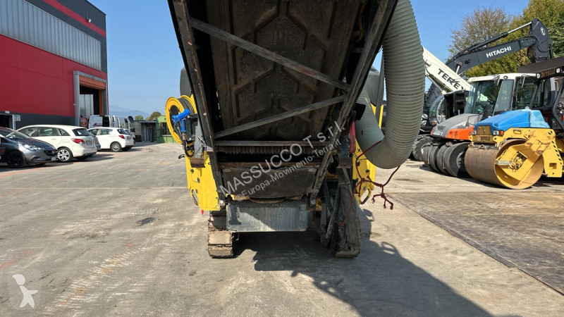 أشغال طرقية Bomag