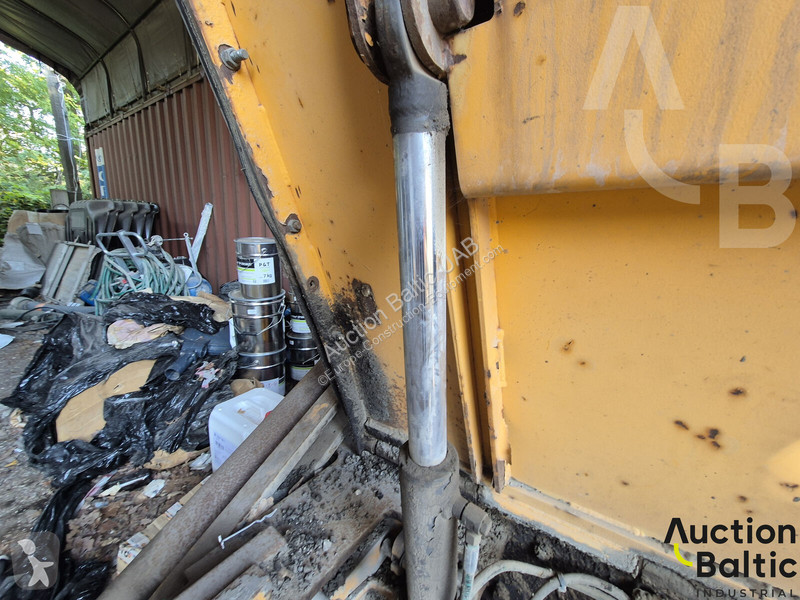 Travaux routiers ABG Titan 125