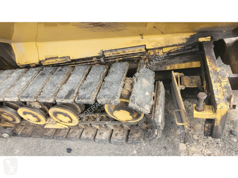 Echipamente pentru lucrari rutiere Caterpillar...