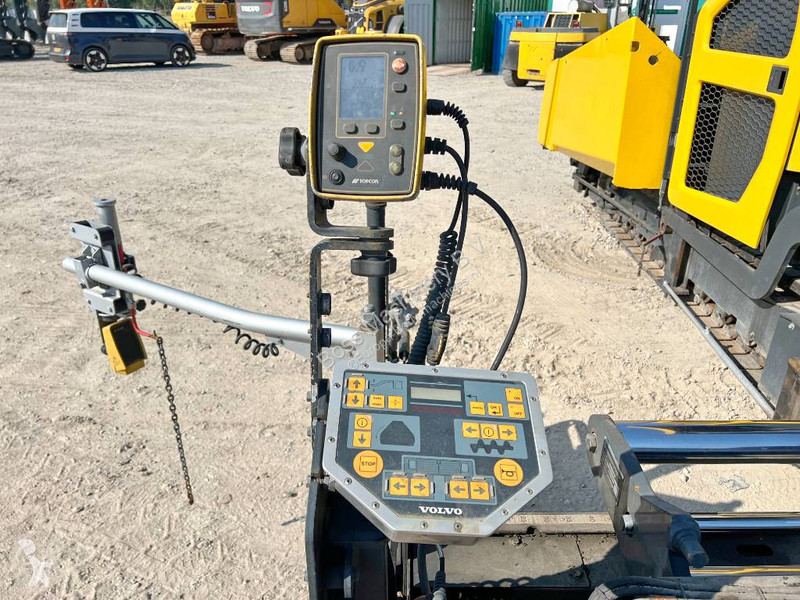 Wegenbouw Volvo 6 Meter Paving Width / Topcon GPS