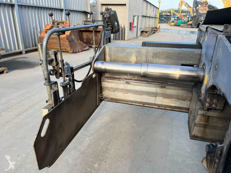 أشغال طرقية Vögele SUPER 1800-2