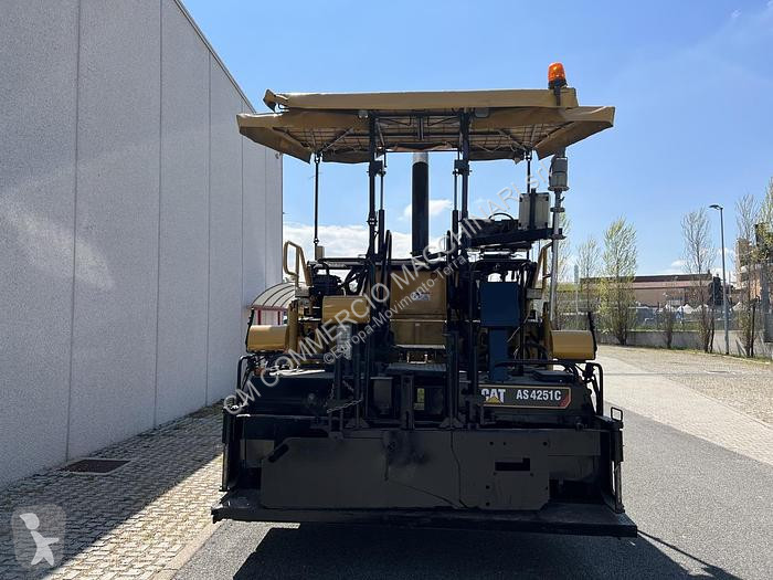 Echipamente pentru lucrari rutiere Caterpillar