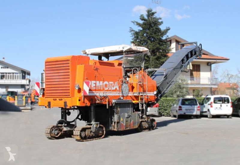 أشغال طرقية Wirtgen 1500