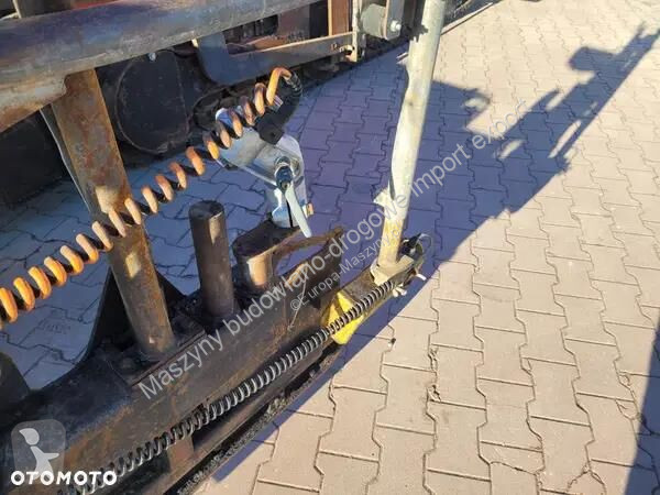 Дорожно-строительная техника ABG Titan 7820