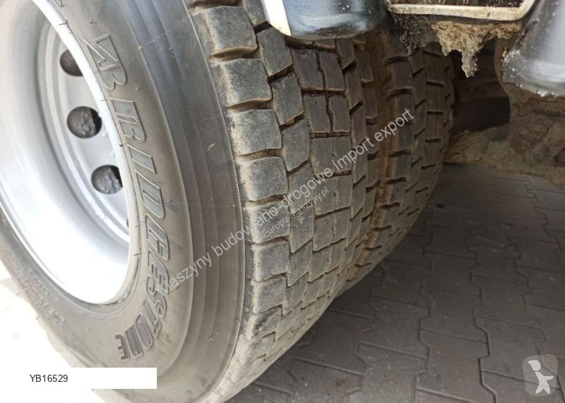 أشغال طرقية Volvo FH 12 SAVALCO HH 101 T