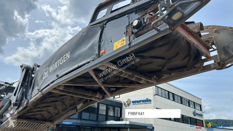 Cestné staviteľstvo Wirtgen W210Fi
