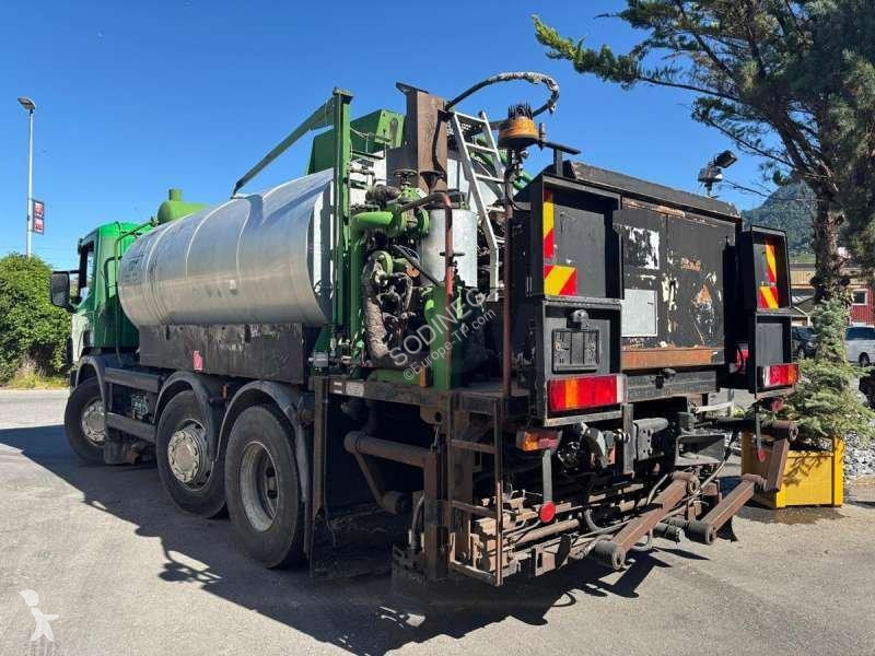 Дорожно-строительная техника Scania 124L