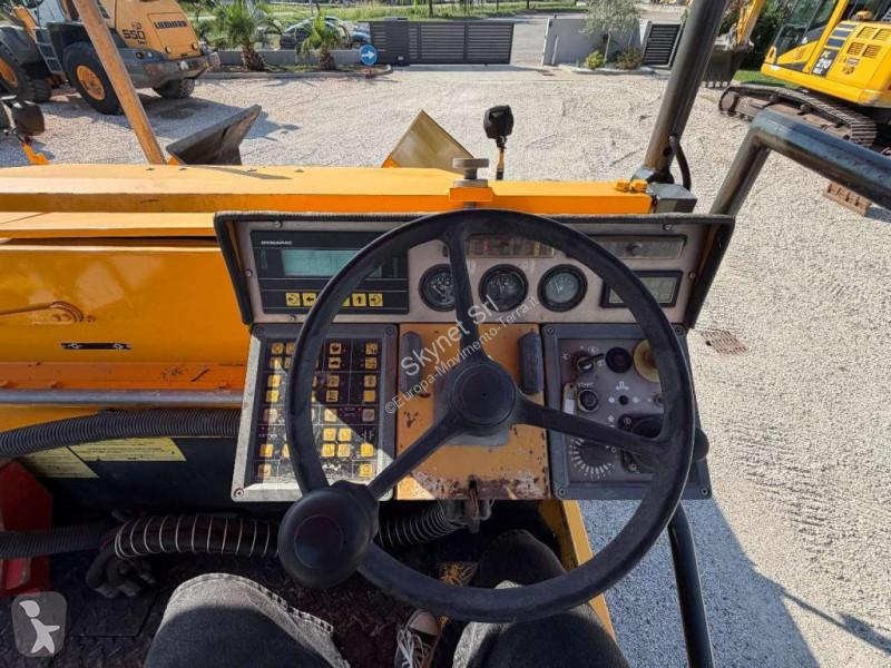 Дорожні роботи Dynapac F121-4