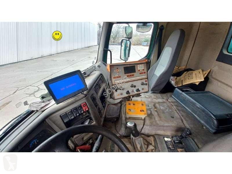 Vägarbeten Renault  PREMIUM LANDER 370 DCI 4X2
