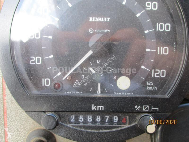 Wegenbouw Renault 230