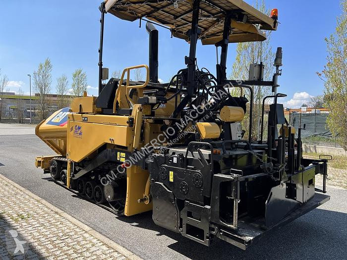 Echipamente pentru lucrari rutiere Caterpillar