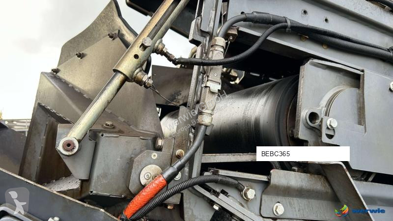 أشغال طرقية Vögele MT 3000-3i Offset