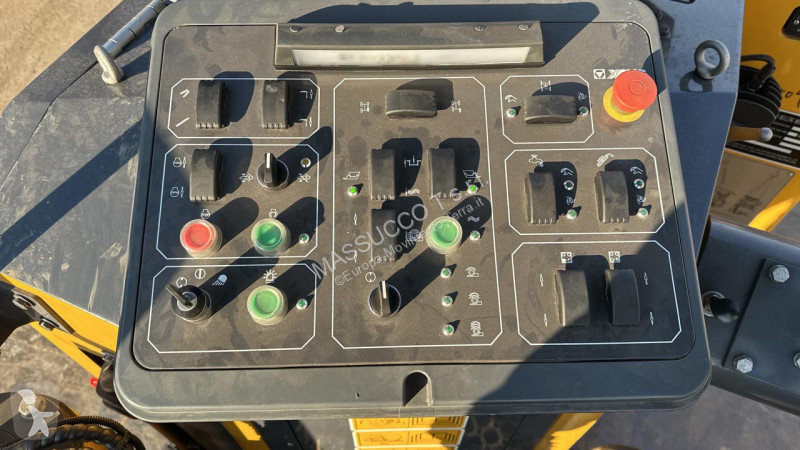 أشغال طرقية XCMG XM505K