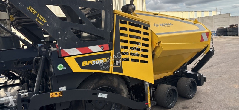 Cestné staviteľstvo Bomag  BF 300 P-2 S340-2 TV...