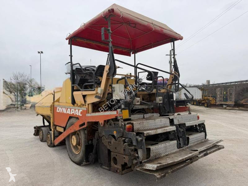 أشغال طرقية Dynapac F121-6W