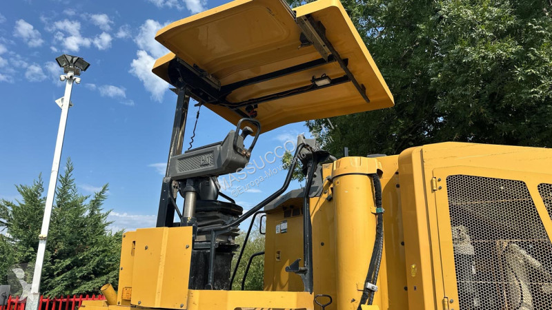 Travaux routiers Caterpillar PM310