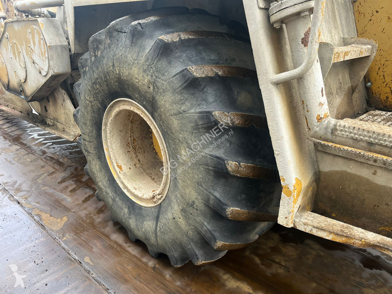 Wegenbouw Caterpillar RM350