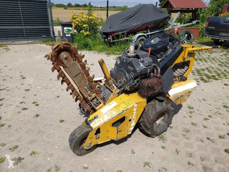 Silniční práce Vermeer RTX150
