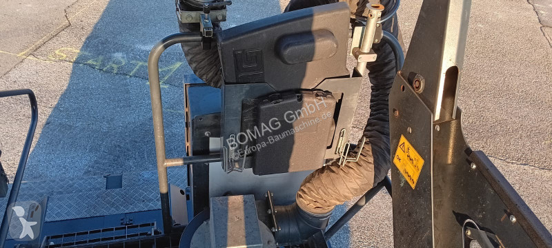 Obras públicas rodoviárias Bomag  BF 700 C-2...