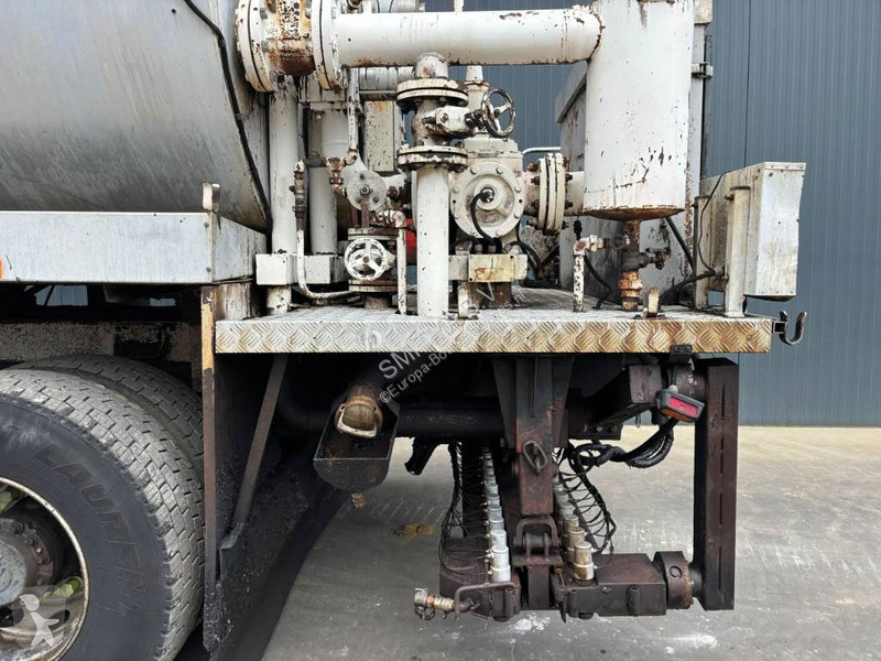 Wegenbouw Renault Rincheval 9.000 Liter...