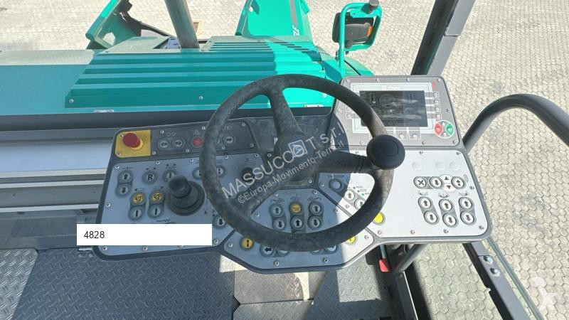 Echipamente pentru lucrari rutiere Vögele S1803-3i