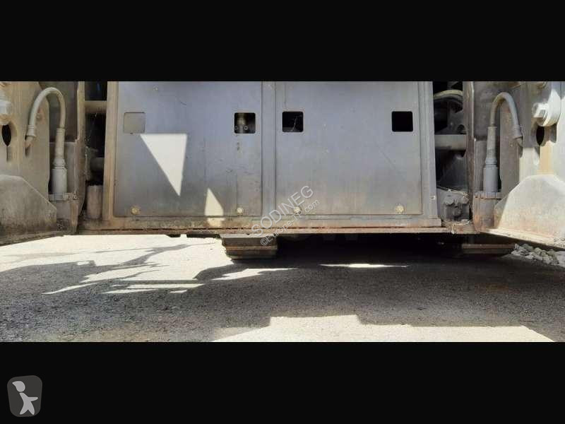 Echipamente pentru lucrari rutiere Volvo P2820D...