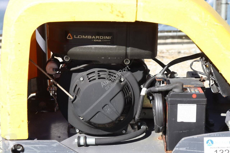 Echipamente pentru lucrari rutiere  L6400