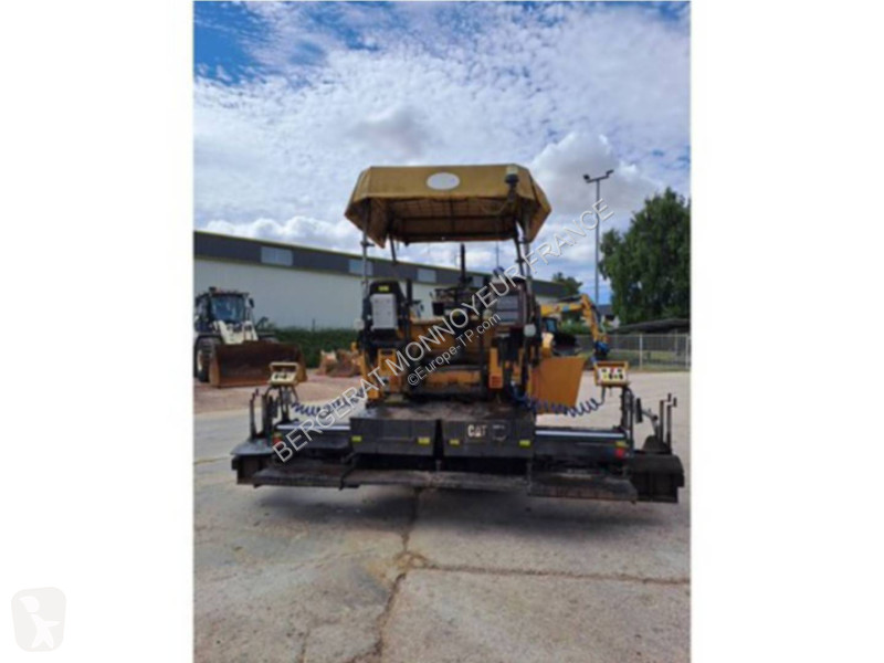 Travaux routiers Caterpillar AP300
