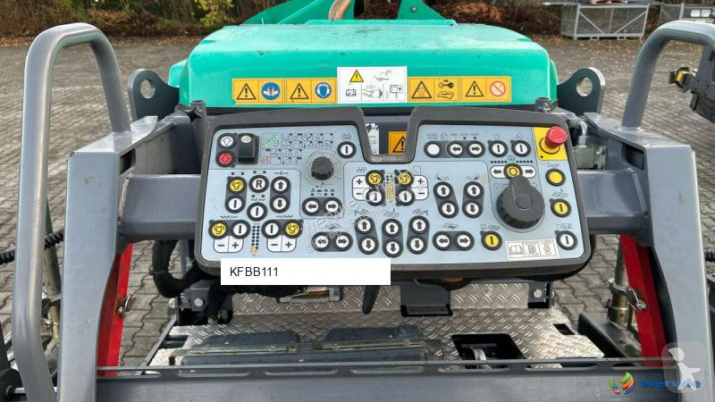 Cestné staviteľstvo Vögele SUPER 800i