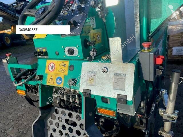 Cestné staviteľstvo Vögele Mini 500 MIETE /...
