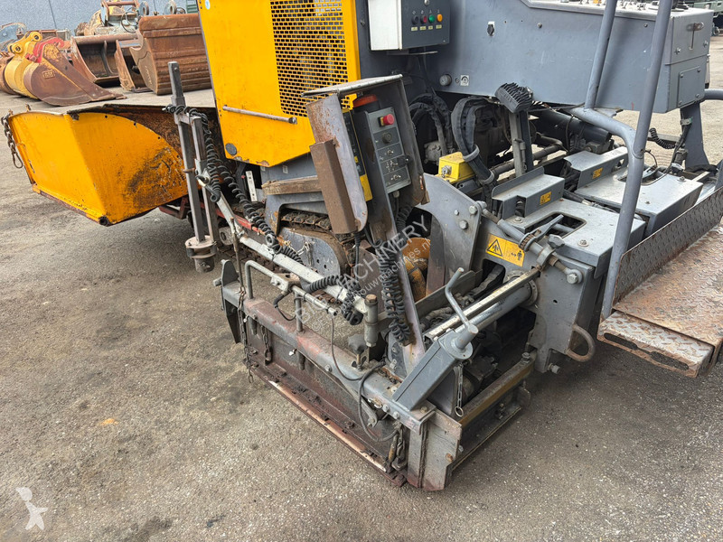 Cestné staviteľstvo Dynapac F1200CS