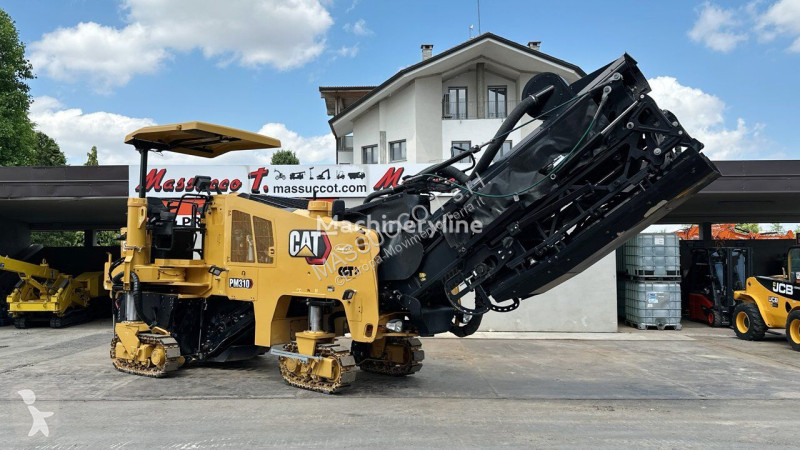 Wegenbouw Caterpillar PM310