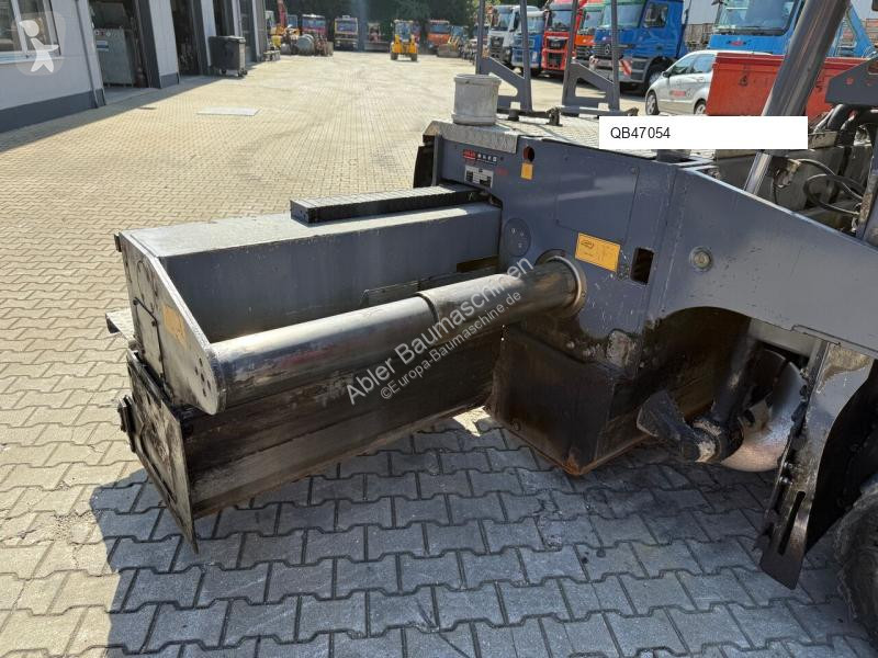 أشغال طرقية Vögele Super 1800-2