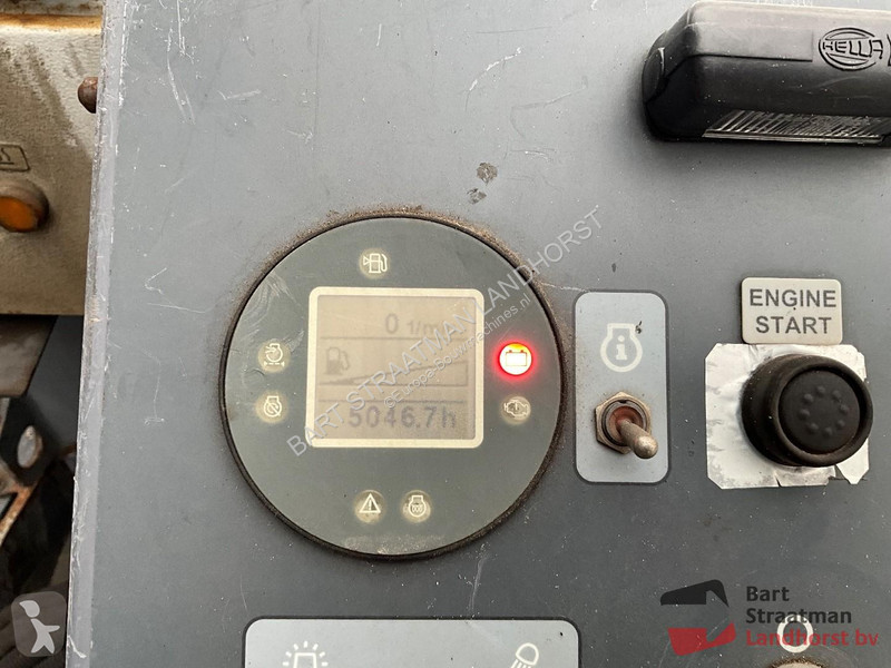 Wegenbouw Atlas Copco F1200 CS smalle...