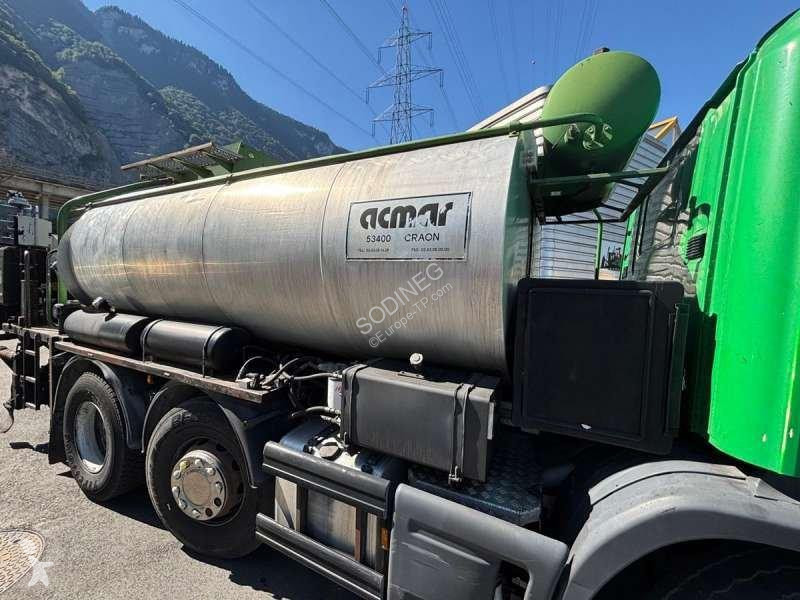 Дорожно-строительная техника Scania 124L