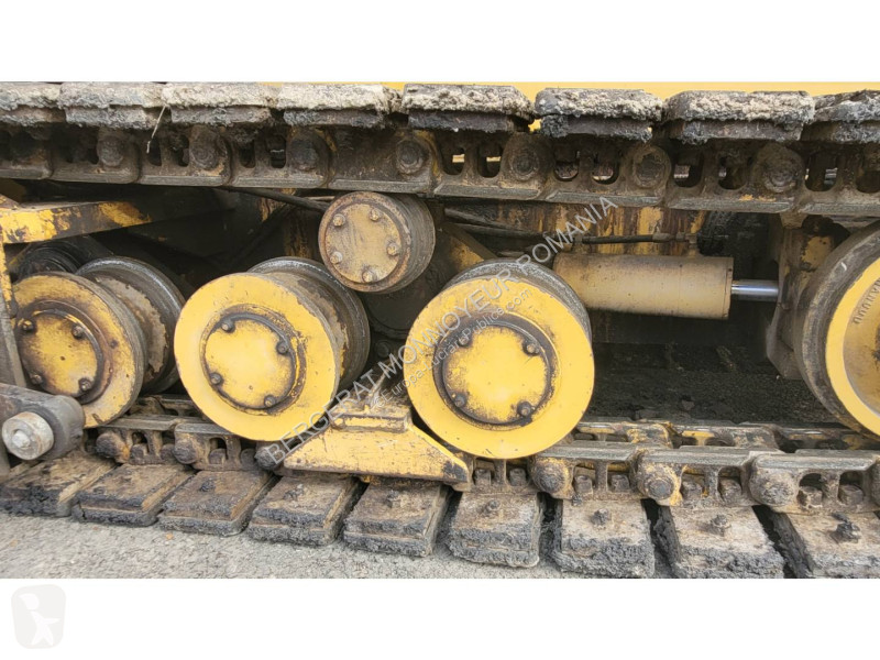 Echipamente pentru lucrari rutiere Caterpillar...