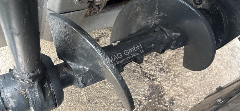 Cestné staviteľstvo Bomag  BF 300 P-2 S340-2 TV...
