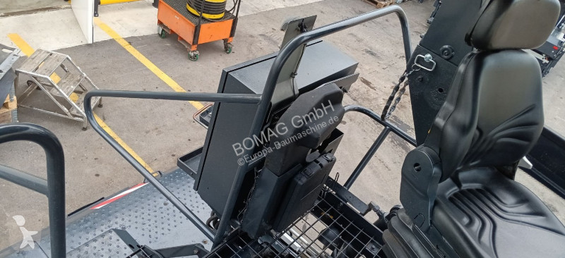 Silniční práce Bomag  BF 600 P-2 S500  Stage...