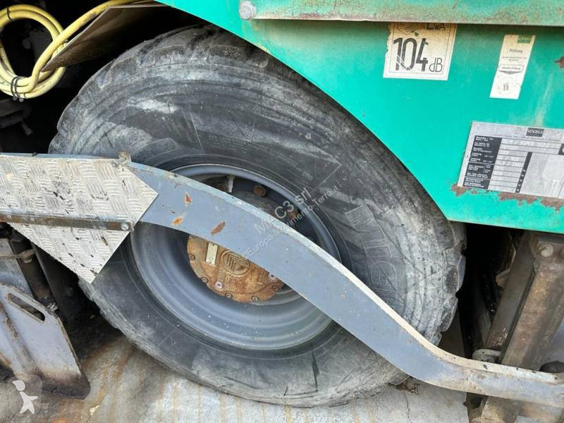 أشغال طرقية Vögele SUPER 1300