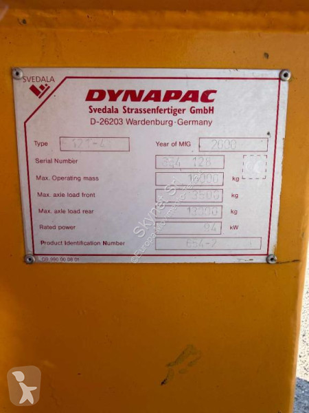 Дорожні роботи Dynapac F121-4