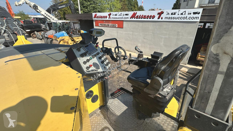 أشغال طرقية Bomag