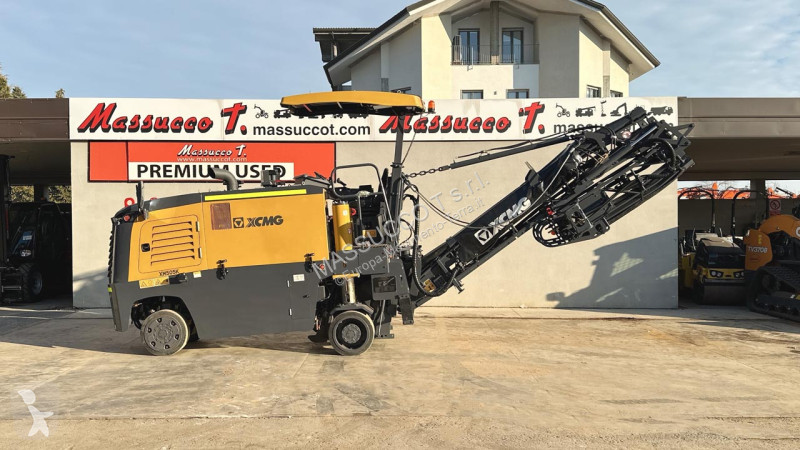 أشغال طرقية XCMG XM505K