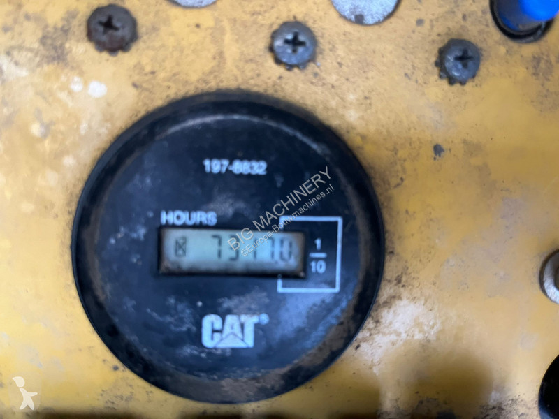 أشغال طرقية Caterpillar